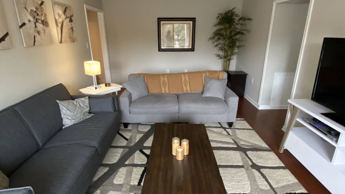 Herndon Condo | 3 Bedroom Condo near IAD and close walk to downtown Herndon!
