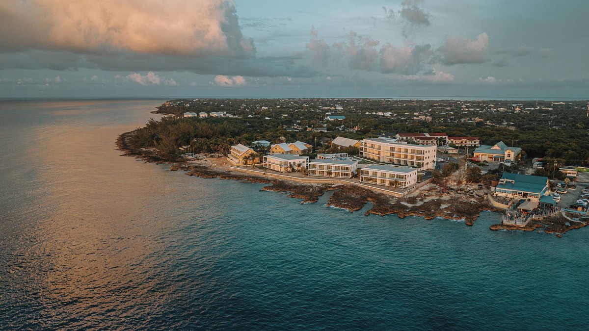 Northwest Point Condo | 3 bedroom condo with incredible seaviews and sunsets! Call Cayman Villas!