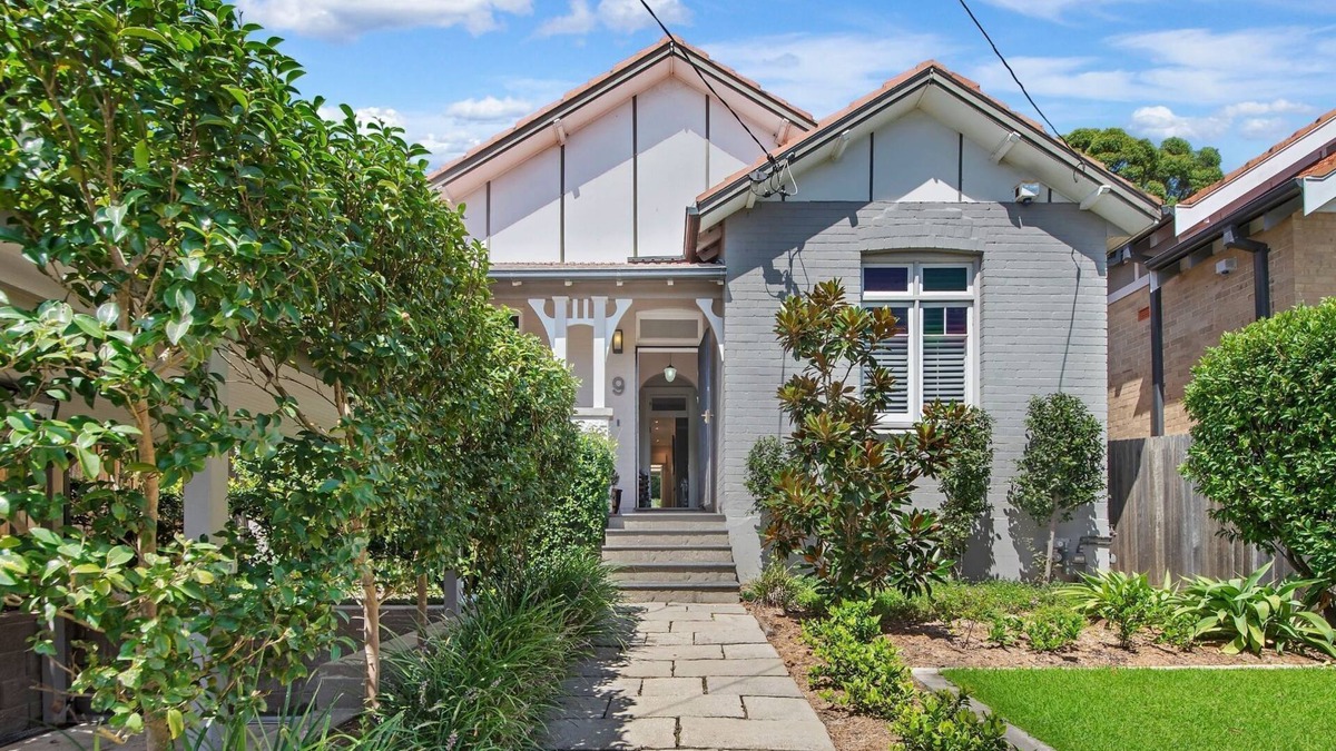 Cremorne House | 3 Bedroom Cottage in the heart of Cremorne!