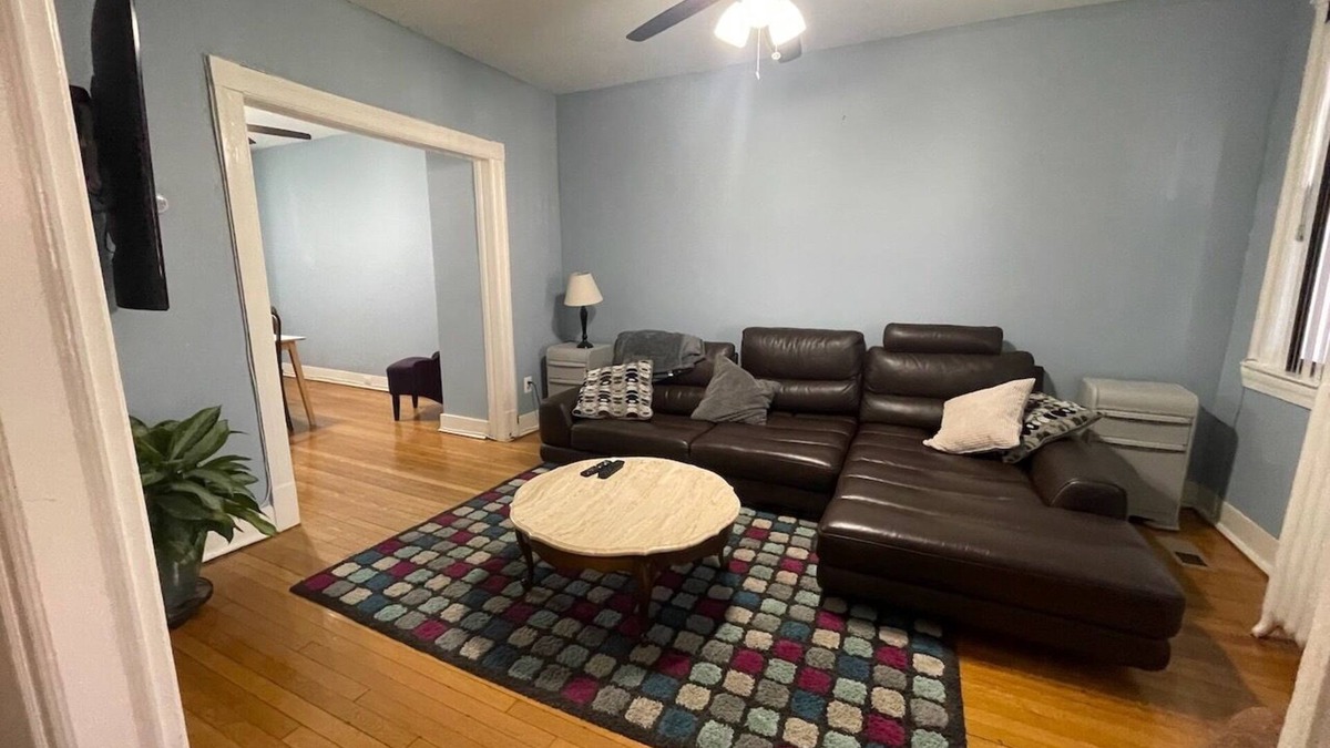 Hill East House | 3-bedroom D.C. row house with parking, Metro across the street! WOW