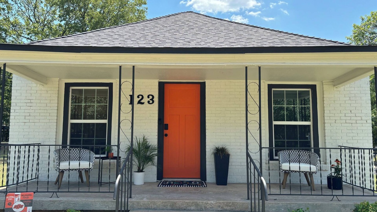 Stillwater House | 3-bedroom Downtown Stilly Retreat - Renovated 1920s Cottage with a Boho Vibe!
