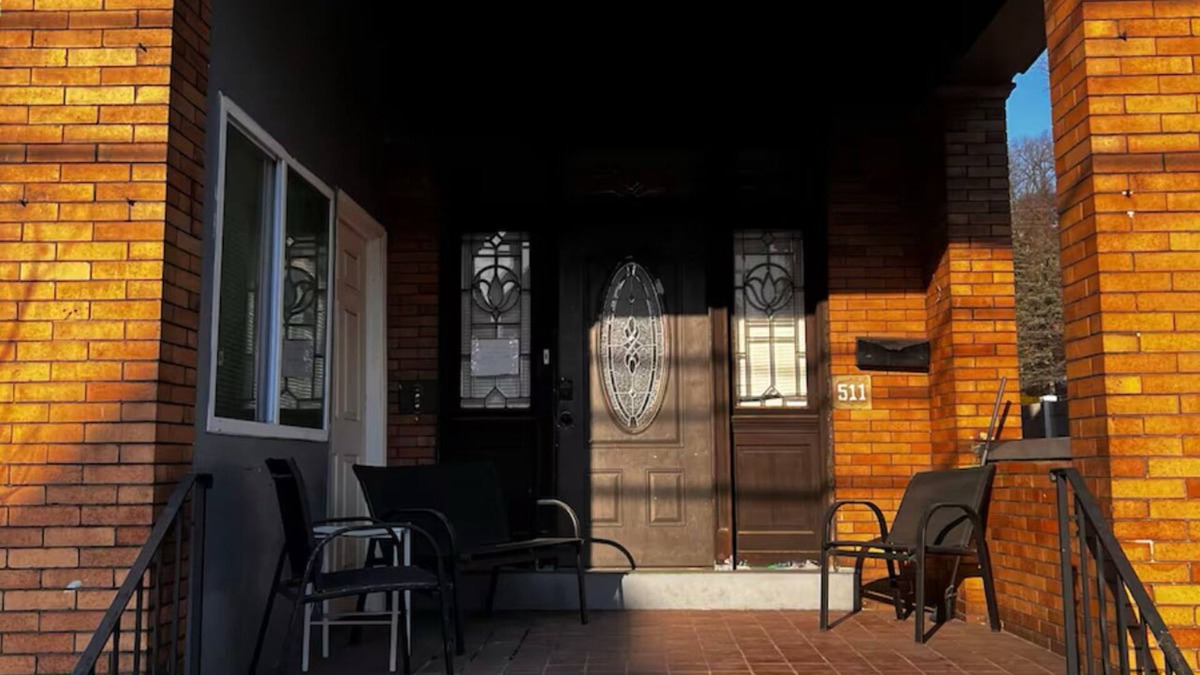 Carnegie House | 3-bedroom duplex minutes to downtown