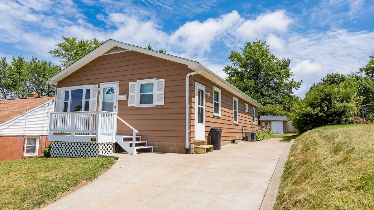 Erie House | 3 bedroom ERIE-sistable home!