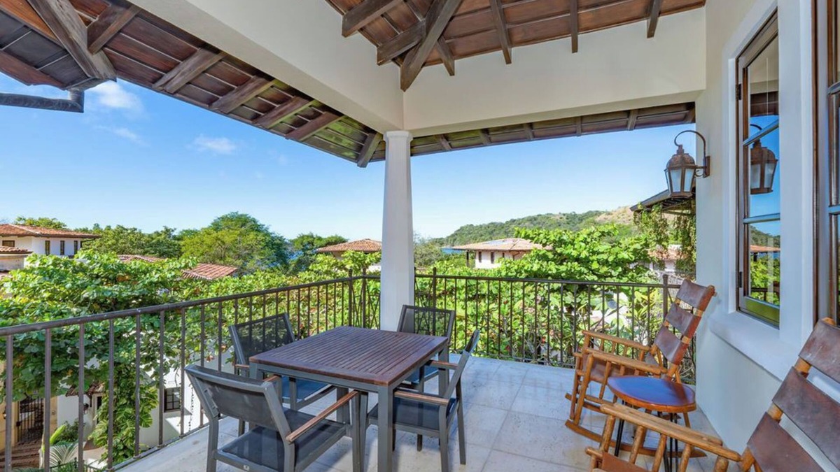 Las Catalinas Apartment | 3 Bedroom Flat with Ocean Views in Las Catalinas Beach Town