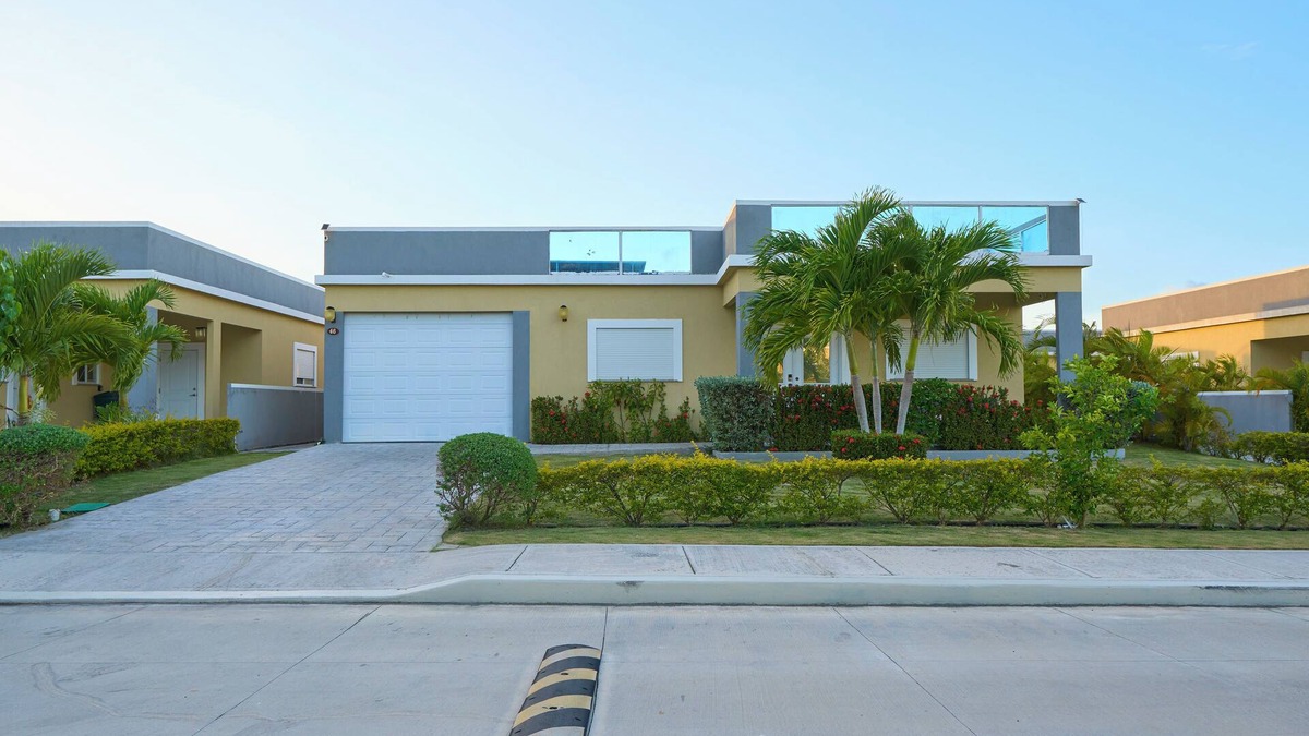 St. Ann's Bay House | 3-bedroom Gated Beachfront Villa with Pool- Luxury & Security. Pet-Friendly!