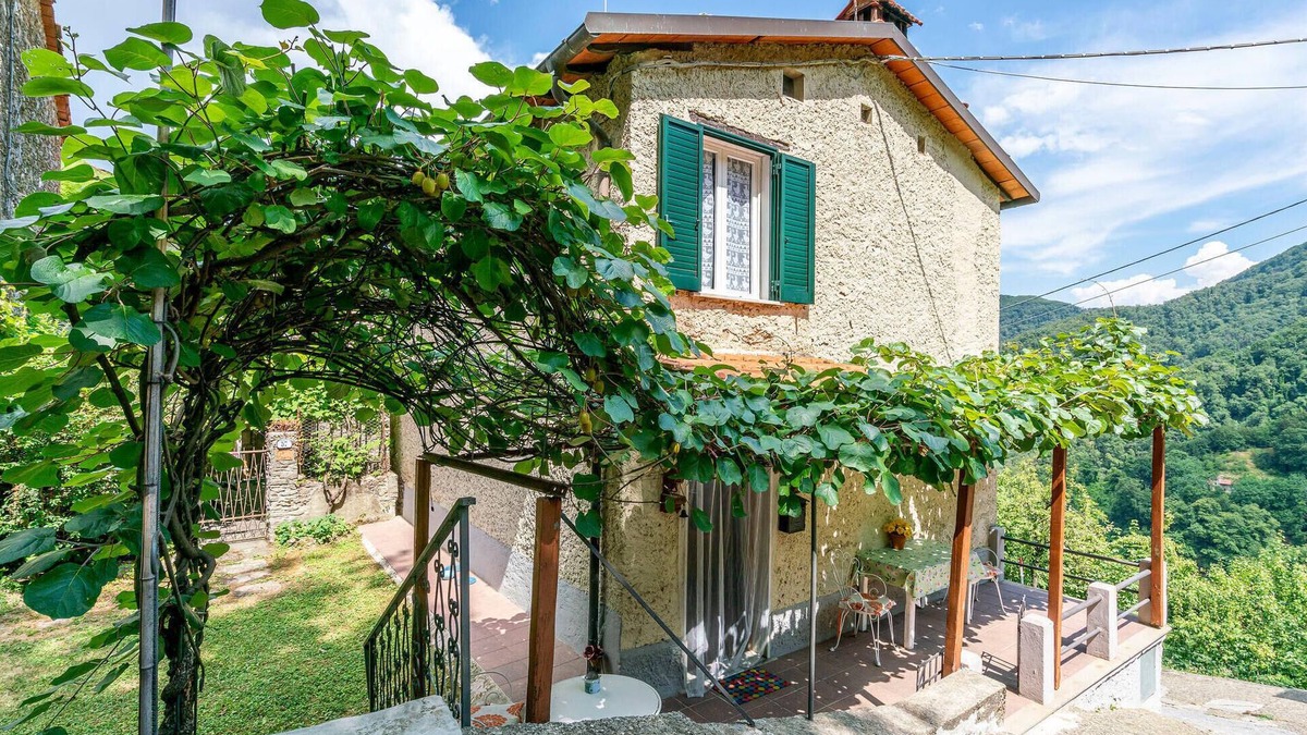 Stazzema House | 3 bedroom gorgeous home in Stazzema LU