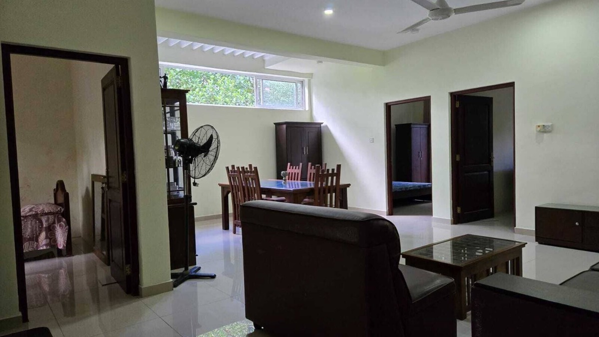 Kaduwela House | 3-bedroom holiday home in Lush Lakeside Nature's Nook