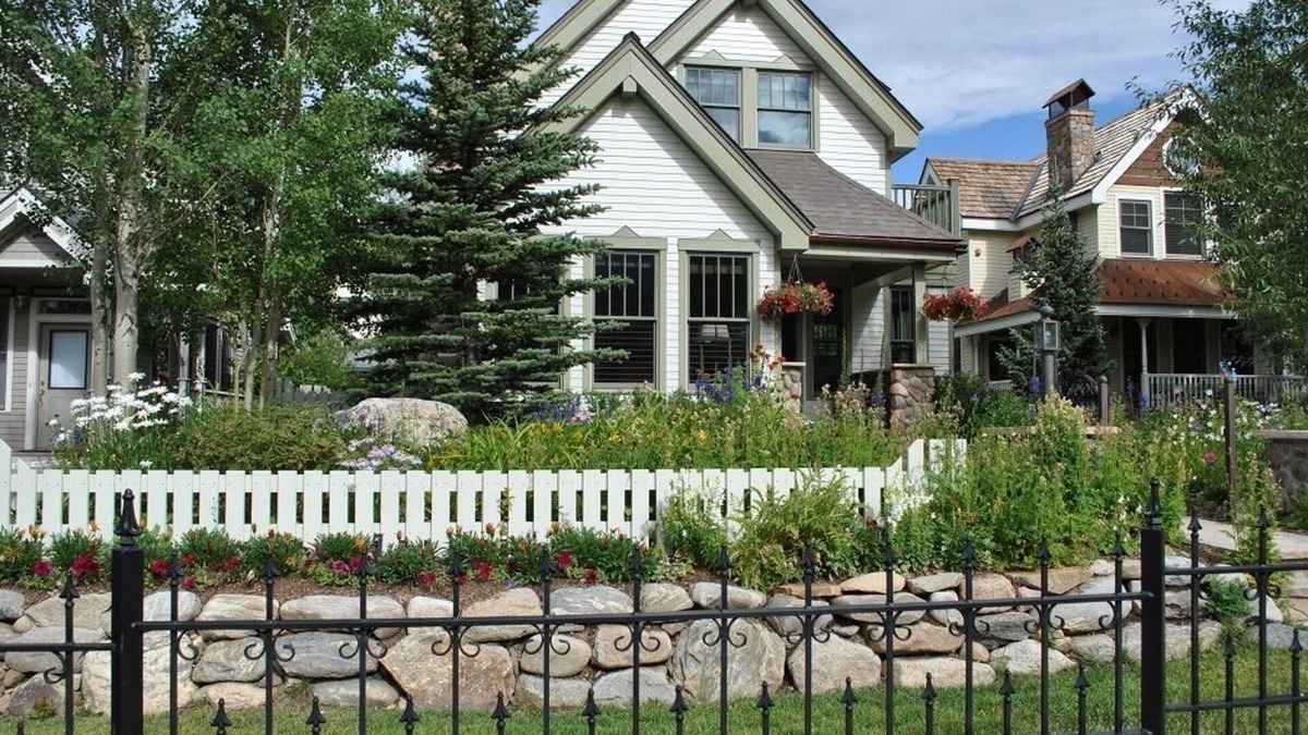 Historic District House | 3 Bedroom Home Across from Gondola
