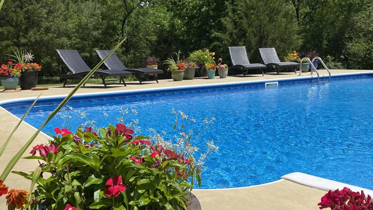 Murfreesboro House | 3 Bedroom Home Pool 2 Miles from Crater of Diamonds