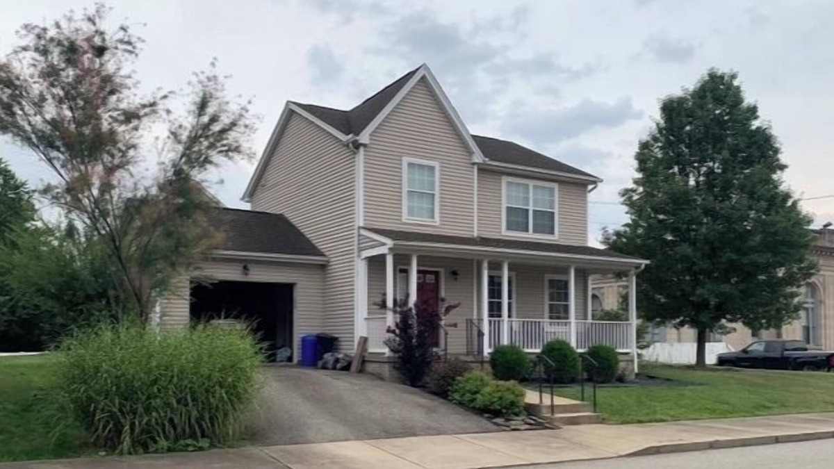 Braddock House | 3 Bedroom Home