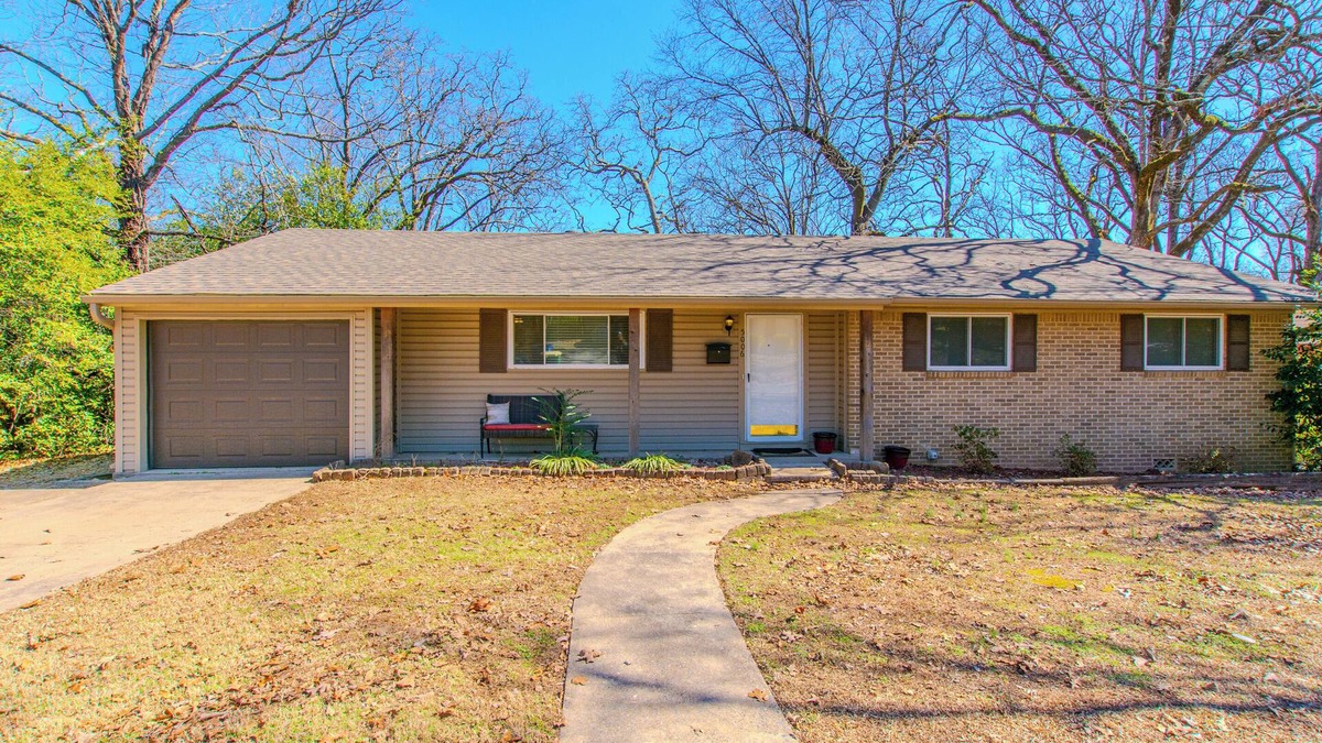 North Little Rock House | 3 Bedroom home in a safe convenient area