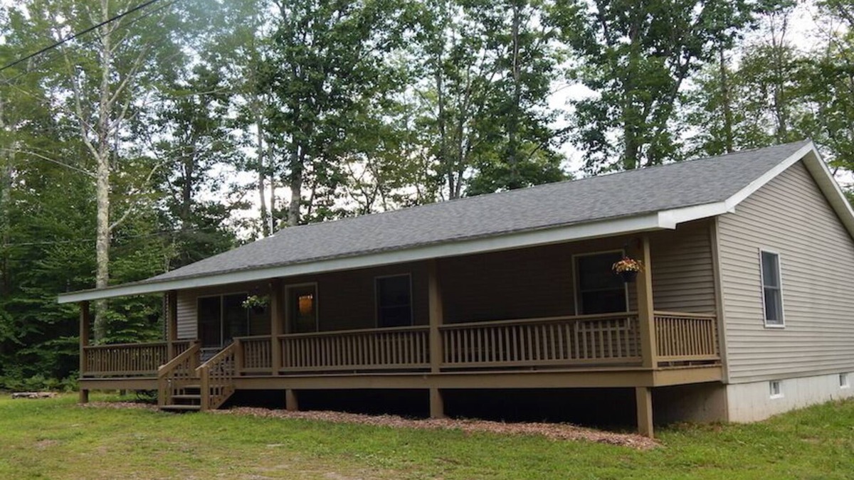 Delancey House | 3 Bedroom home with rear deck and covered front porch.