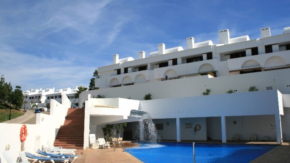 La Cala de Mijas House | 3 Bedroom House La Cala. Sea Views, Pools, 5min walk to all amenities, FREE WIFI