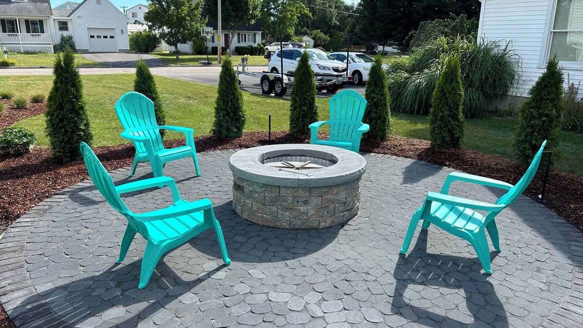 Westerly House | 3 bedroom house 1.7 miles from the beautiful Westerly Beaches of Rhode Island