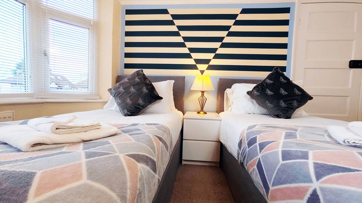 Cambridge House | ⭐3 Bedroom House, FREE parking, Garden, near A14, 10mins drive from Centre ❤️