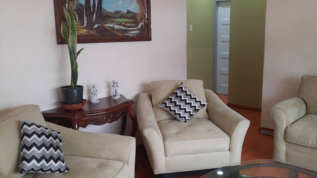 Port of Spain House | 3-bedroom house in fantastic Port of Spain with WiFi, AC and attached Garage.