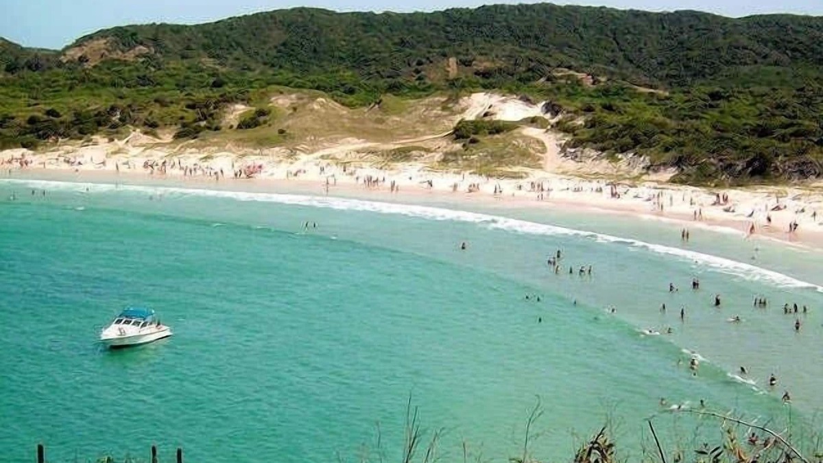 Pero House | 3 bedroom house in the center of Peró/Cabo Frio - 2 suites