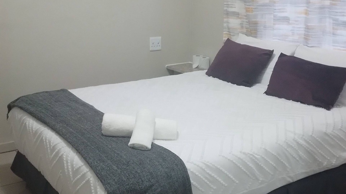 Doonside House | 3-bedroom house in doonside amanzimtoti Kingsburgh with WiFi