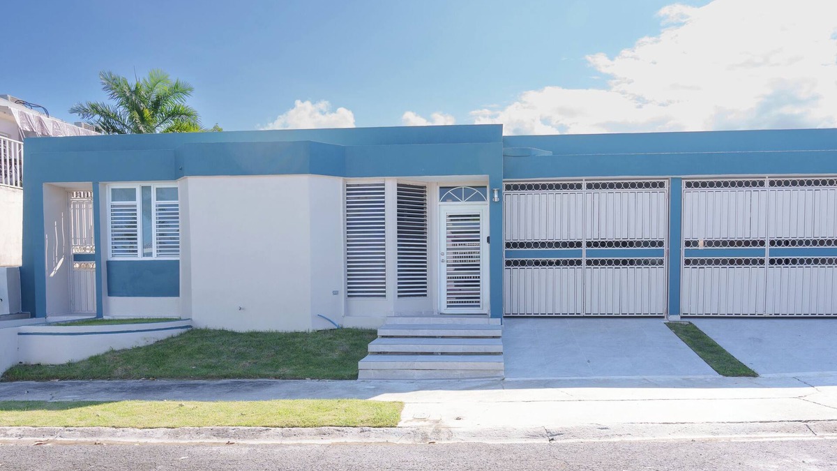 Carolina House | 3-bedroom house in delightful Carolina with Wi-Fi, AC and a lovely pool.