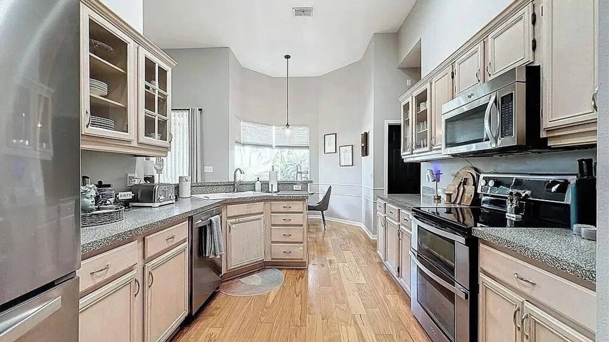 Fairvilla House | 3-bedroom house in delightful Orlando with AC, WiFi. Enjoy your stay