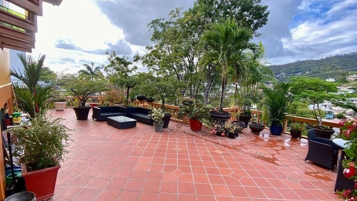 Prospect House | 3-bedroom house in fabulous Lyssons with WiFi, AC. Enjoy a relaxing stay
