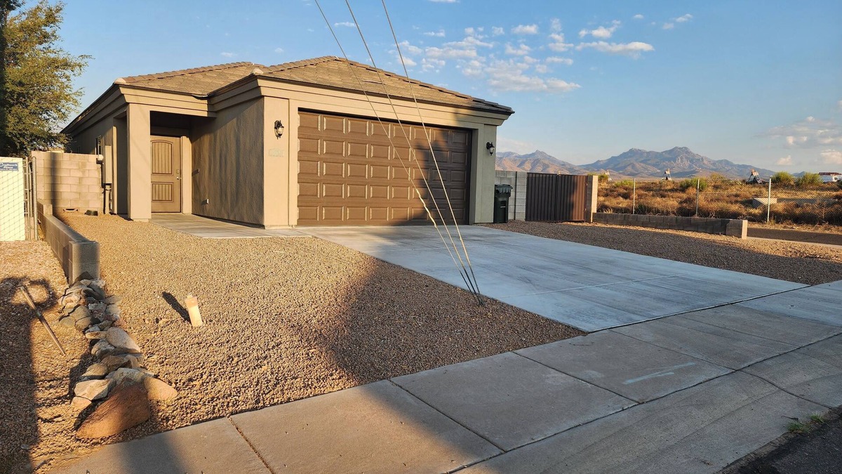 Kingman House | 3-bedroom house in marvelous Kingman with AC