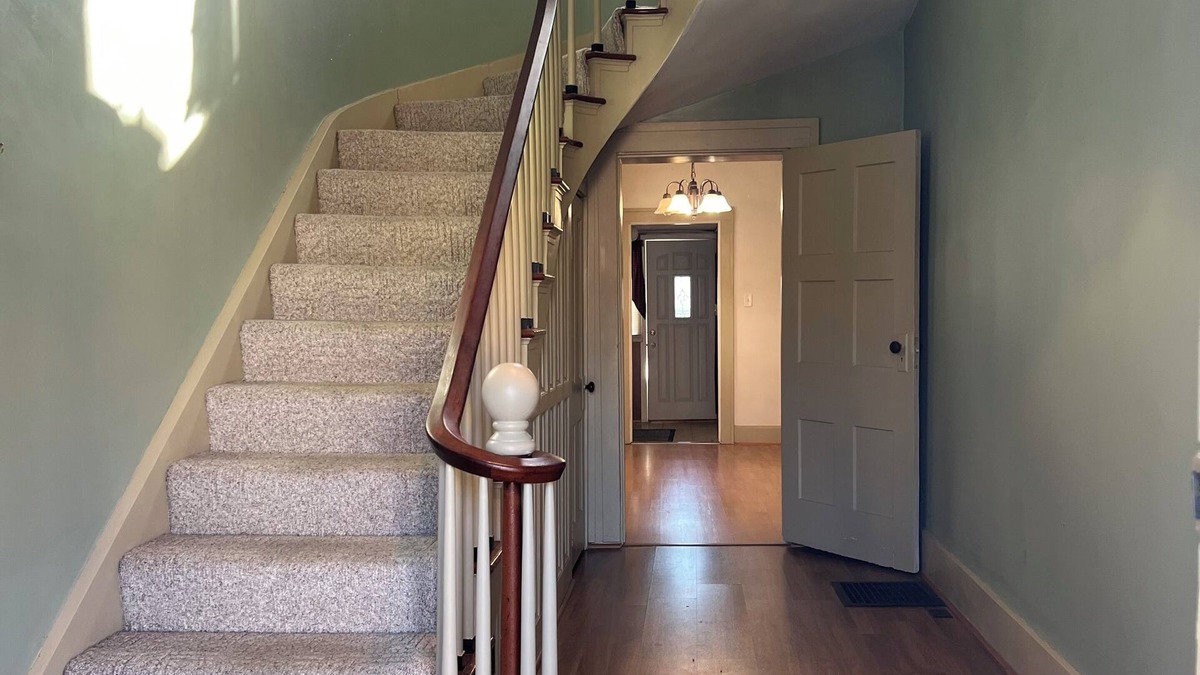 Circleville House | 3-bedroom house in delightful Circleville with AC, WiFi. Enjoy a cozy stay