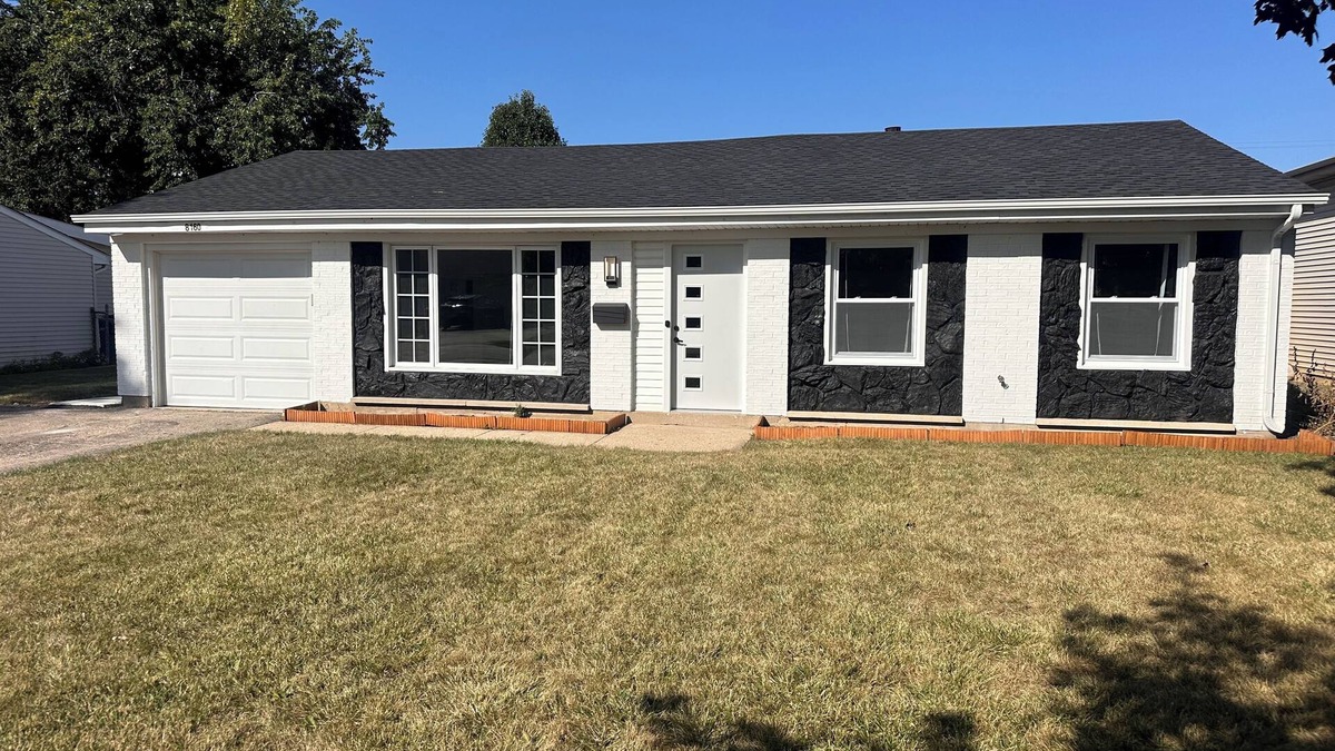 Wasco House | 3-bedroom house in fantastic Hanover Park with AC, WiFi. Enjoy your stay