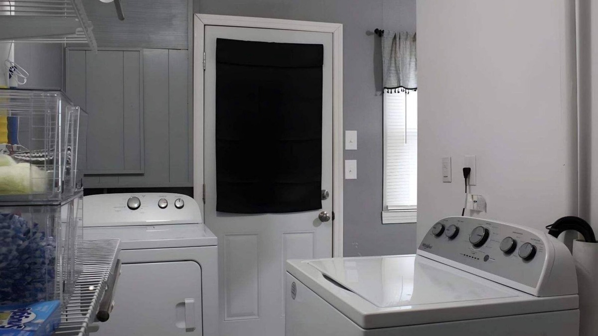 Springfield House | 3-bedroom house in enjoyable Springfield with AC, WiFi. Relax and unwind
