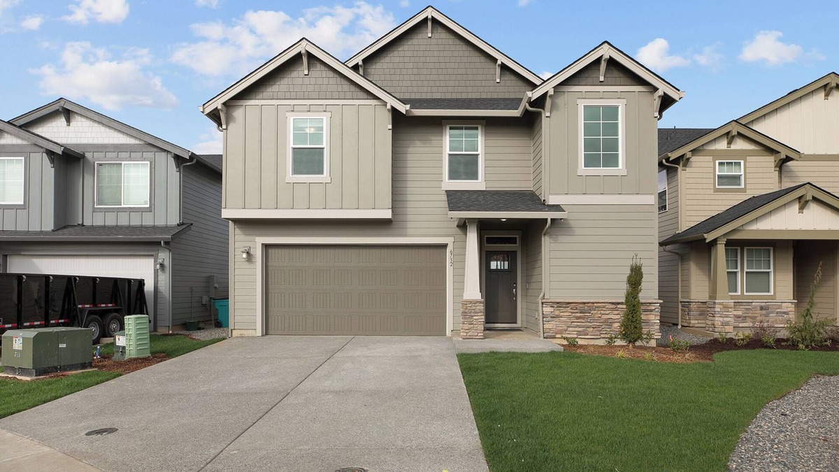 Carver House | 3-bedroom house in welcoming Camas with WiFi, AC