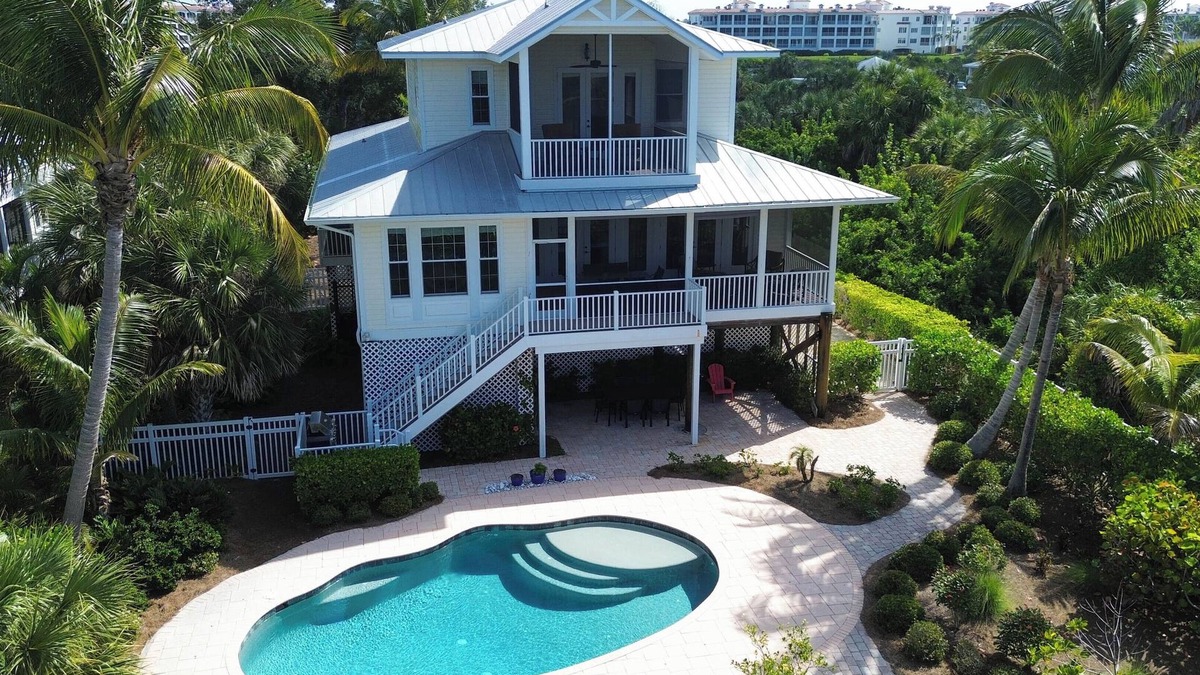 Palm Island House | 3-bedroom house on Palm Island with private pool, garage,screened porches, dock