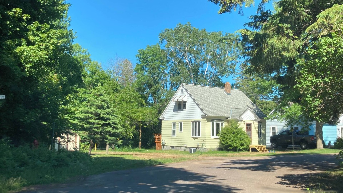 Ontonagon House | 3-bedroom house with path to beach right from the yard!