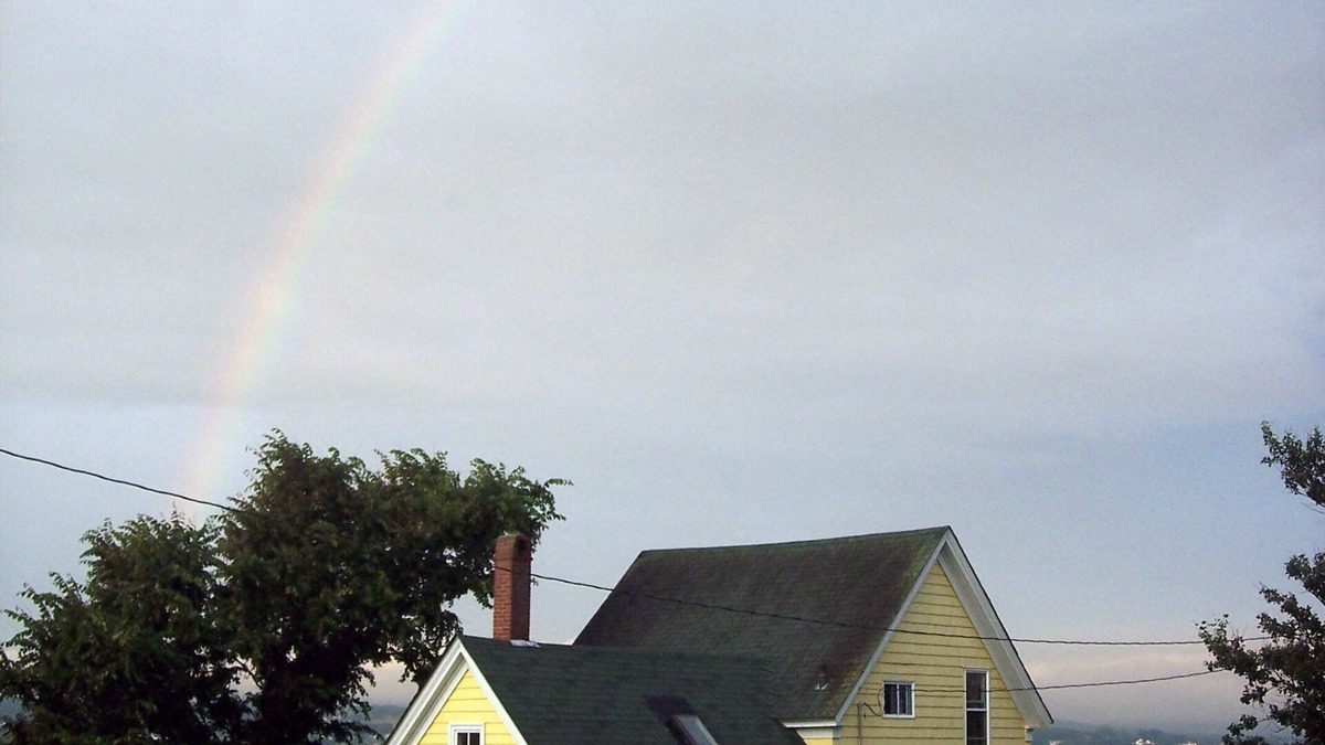 Port Hood House | 3 Bedroom Island Beach house, pet friendly, outdoor shower, golf cart, WiFi