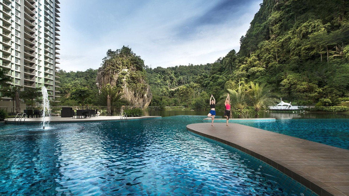Hulu Kinta Apartment | 3 Bedroom Lakeview Premier Suite #7
