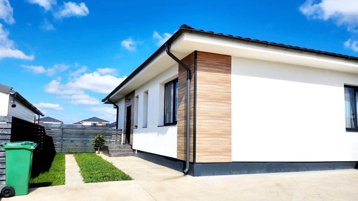 Tunari House | 3-bedroom+living and garden house in lovely Tunari, close to Therme and airport