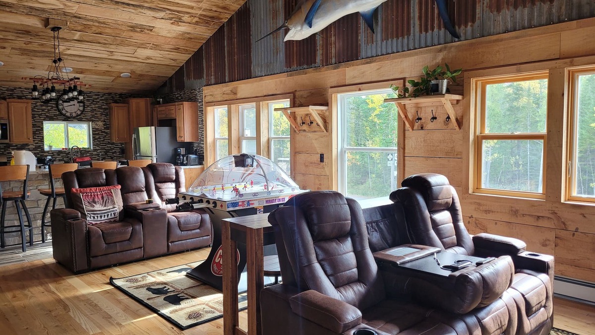 Copper Harbor Cabin | 3 Bedroom Loft With Game Room ~ In The Heart Of Downtown Copper Harbor