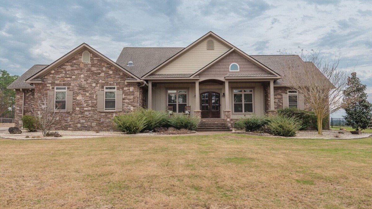 Langley Other | 3-bedroom modern farmhouse retreat near the Masters w/pool and hot-tub