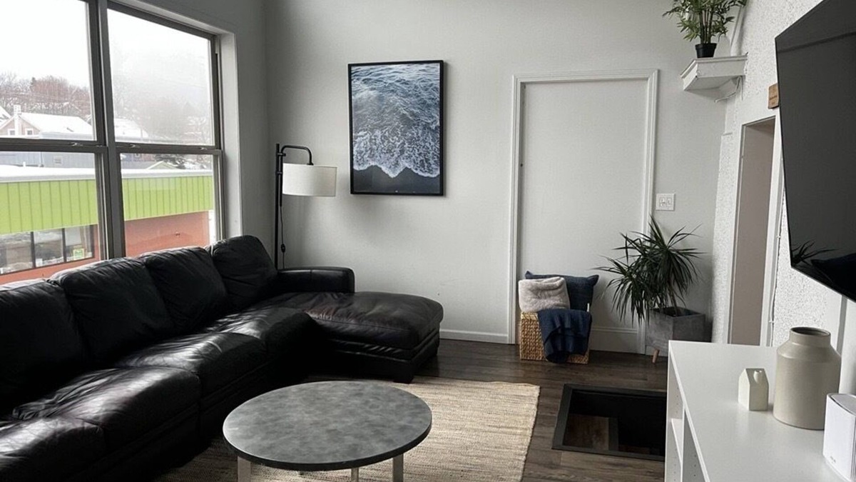 Marquette Apartment | 3 bedroom, modern loft style apartment located in downtown Marquette