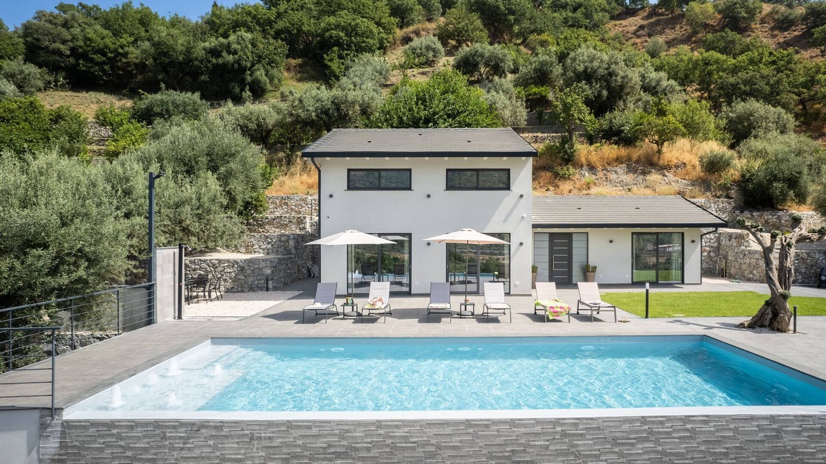 Savoca Villa | 3 Bedroom Modern Villa, Pool, Savoca, East Sicily