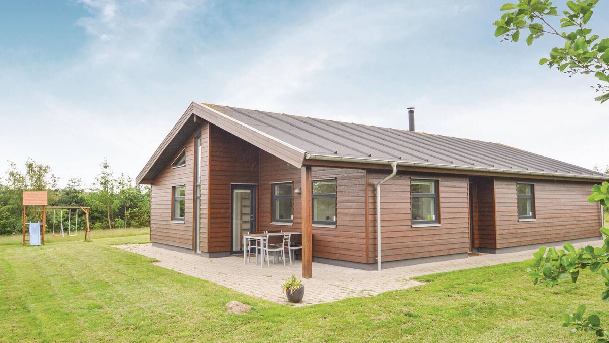 Sundstrup House | 3 bedroom nice home in Højslev