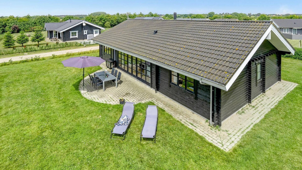 Skovmose House | 3 bedroom nice home in Sydals