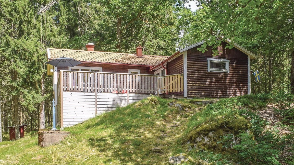 Hallaryd House | 3 bedroom nice home in Hallaryd