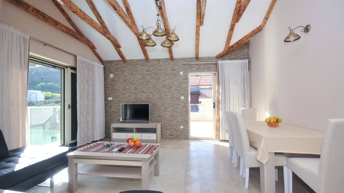 Rafajlovici House | 3 bedroom penthouse cozy apartment close to Becici beavh