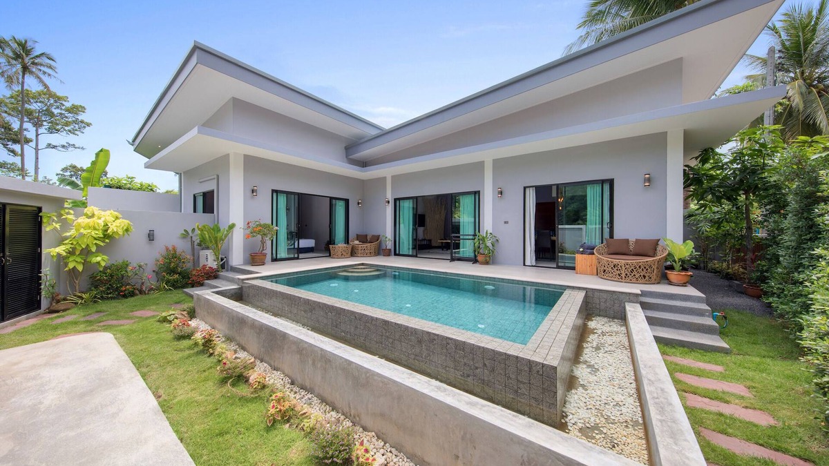 Thong Krut Villa | 3 Bedroom Pool Villa "Baan Suaan Bua" South Samui's premier hide-away.