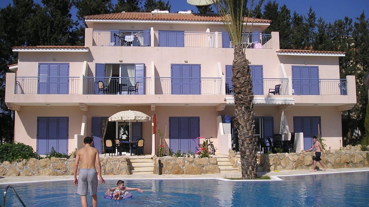 Paphos Villa | 3-bedroom poolside villa in Kato Paphos, Cyprus with roof terrace and free Wi-Fi