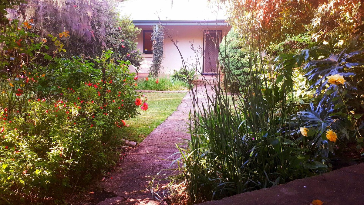 Talunga House | 3 Bedroom, self-contained 1920's bungalow in the heart of the Adelaide Hills