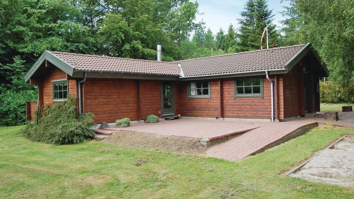 Skive Municipality House | 3 bedroom stunning home in Roslev