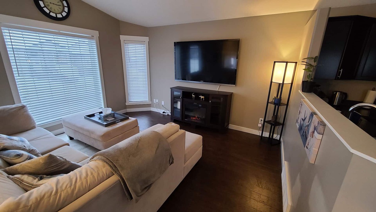 Grande Prairie House | 3 Bedroom Suite - Fully Stocked, Clean and Pet Friendly!