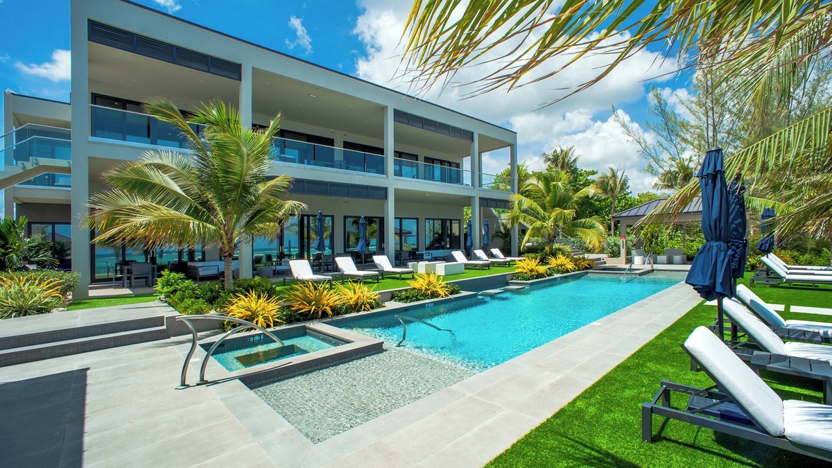 Bodden Town Condo | 3 Bedroom Suite
