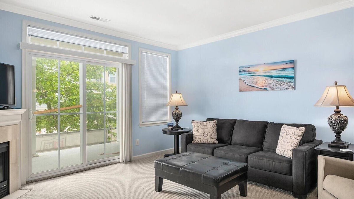 Sunset Island Condo | 3 Bedroom Sunset Island Condo with Outdoor Pool & Private Beach!